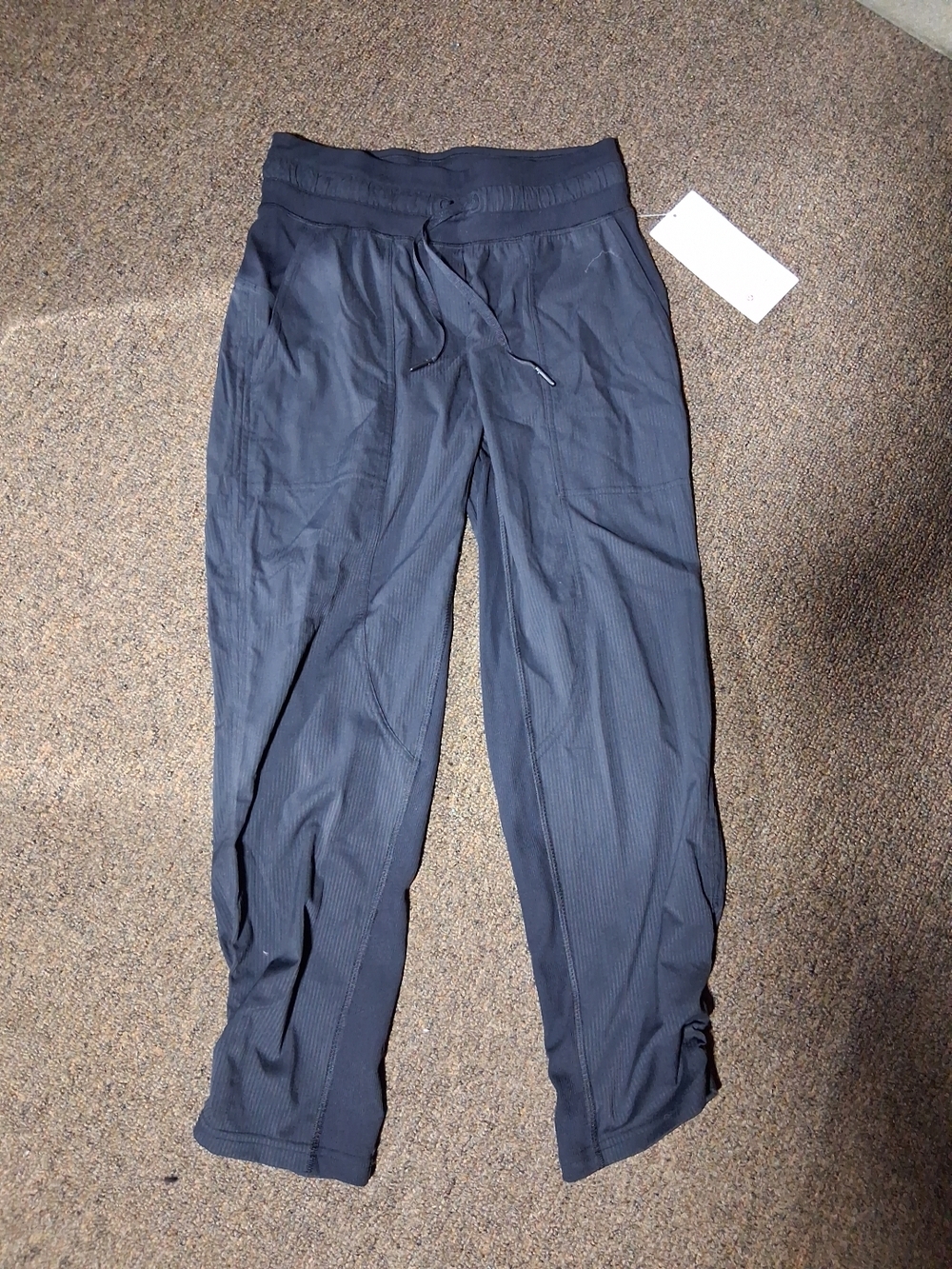 Lululemon Dance Studio Cropped Pant Womens Size 4 Black Beige Mid Rise. New - Picture 4 of 9